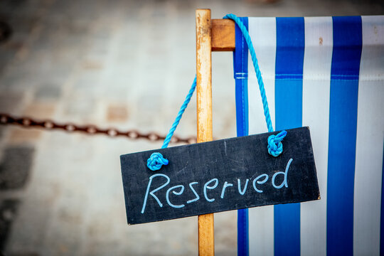 Reserved Schild
