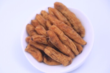 Snacks made from bananas. It is a baked fruit.