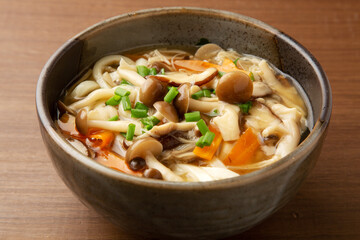 きのこうどん