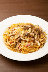 きのこの和風スパゲッッティー　バター醤油