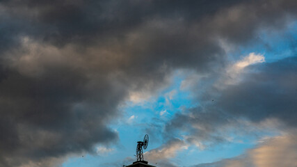 Obraz premium Texture of bright blue dramatic cloudy sky.