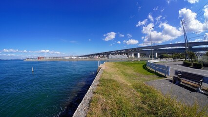 瀬戸内海を見渡すベンチがある風景【香川県綾歌郡宇多津町】3