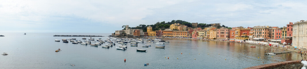 Fototapeta na wymiar Panoramic view of the Bay of Silence in Sestri Levante., Liguria, Italy