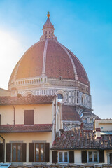 Fototapeta na wymiar Vue sur le Duomo de Florence, Italie, depuis la Biblioteca delle Oblate