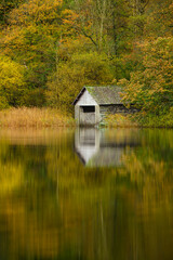 Fototapeta na wymiar Boat House in Autumn