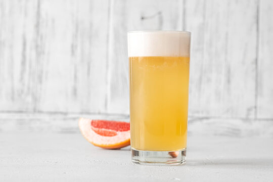 Grapefruit Whisky Fizz Cocktail