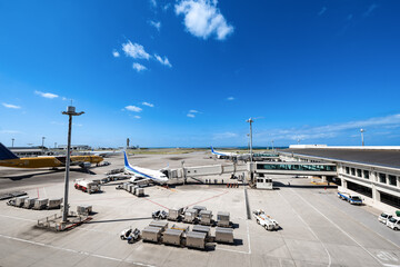沖縄那覇空港旅客ターミナルビル屋外展望台からの風景