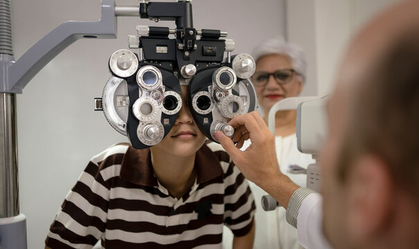 Ophthalmologists use special machines to measure eyesight.