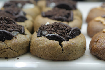 a pile of white chocolate chip close up 