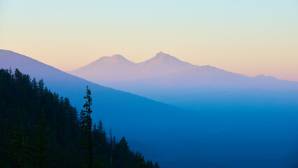 Morning mountain view in Oregon.