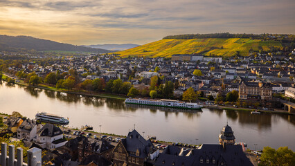 Bernkastel Kues Mosel River Vine