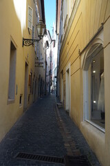 Eine Gasse in der Altstadt von Regensburg