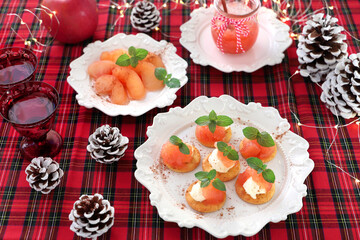 りんごジャムのカナッペ