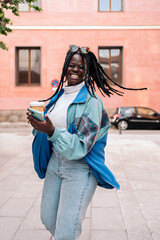 Fototapeta premium Cool Black Woman in the City