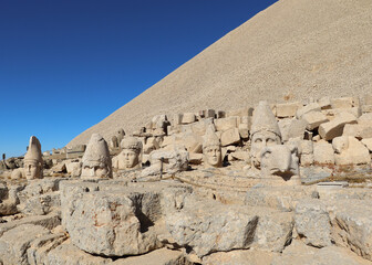 Fototapeta na wymiar Nemrut Mountain and giant statue heads in Adiyaman, Turkey. High quality photo