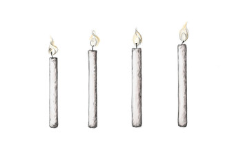 Vier weiße brennende Kerzen