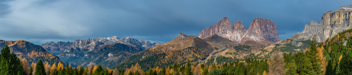 Panoramic view of Langkofel group or Sassolungo group in Italian Dolomite with rosengarten from Staller Saddle (Passo Stalle ) in South Tyrol, alps alto adige, Italy. - obrazy, fototapety, plakaty
