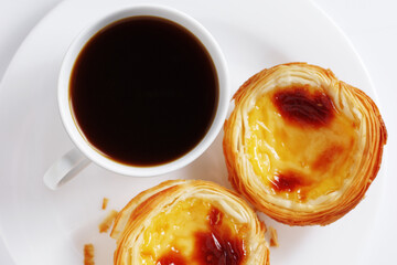 Pastel de nata with coffee