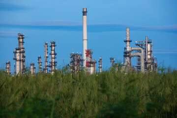 Obraz premium Oil​ refinery​ and​ plant of petrochemistry industry in oil​ and​ gas​ ​industry