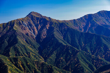 秋　南アルプス仙丈ヶ岳からの絶景　日本二位三位揃い踏み、北岳、間ノ岳