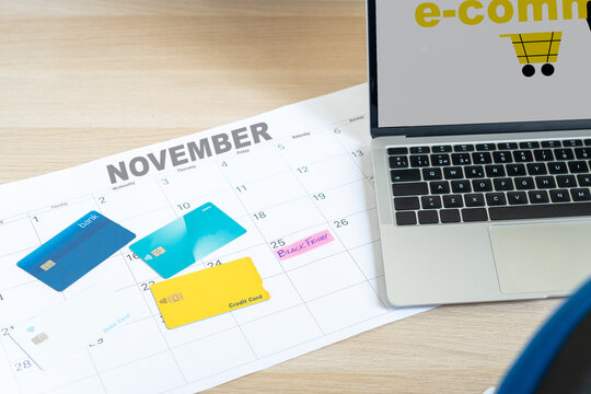 Credit card group on black friday calendar for online shopping. High quality photo