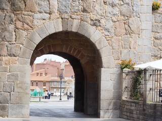 Fototapeta na wymiar Ávila, ciudad medieval con sus bonitas murallas. España.
