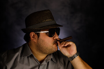 Zigarre im Studio fotografiert