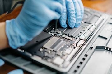 Fototapeta na wymiar engineer repairing computer