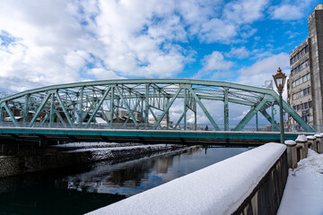 雪の金沢・犀川大橋