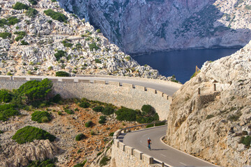 Radfahrer auf dem Weg zum Cap Formentor, Mallorca,  Spanien