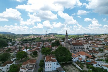 Fototapeta premium Ouro Fino city located in the interior of Minas Gerais. It is part of the Caminho da Fé, part of the mesh circuit and with several coffee plantations. Houses, trees and mild climate.