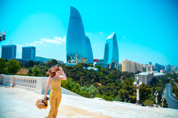 Woman in Baku - obrazy, fototapety, plakaty