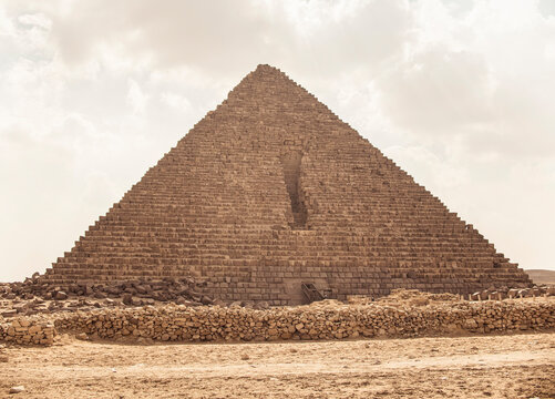 Great Pyramids Of Giza, Menkaure