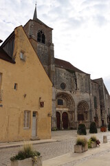 Fototapeta na wymiar church of st Lazare Avallon 