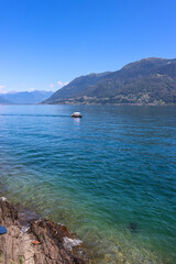 Fototapeta na wymiar Blick von der Brissago Insel auf den Lago Maggiore
