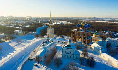 Naklejka premium Winter drone view of the Assumption Cathedral and the Kremlin in Ryazan, Russia
