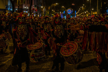 DESFILE DE DÍA DE MUERTOS Y PROCESIÓN COMUNITARIA EN LA CIUDAD DE MÉXICO