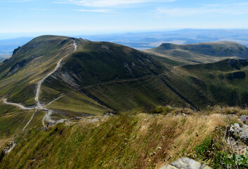 Au cœur du Massif Central, le Puy de Sancy et son massif,