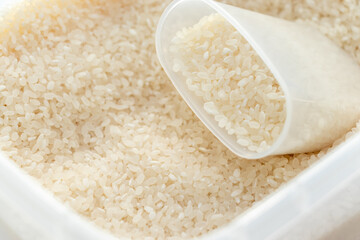 米びつの中の白いお米