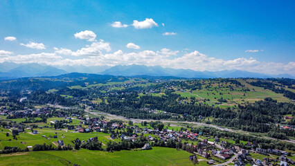 Widok ze wzgórza w Czarnej Górze.  © Dom