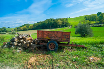 beautiful Italian details, hills and landscape