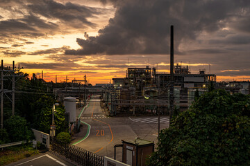 工場朝景