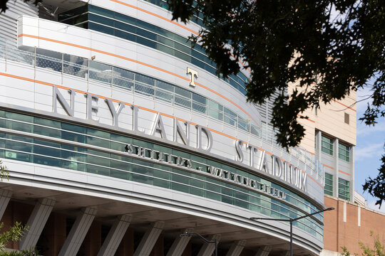 KNOXVILLE, TN, USA - JULY 31, 2022: Neyland Stadium Is Home To The University Of Tennessee Volunteer Sports Teams, Primarily The Football Team. The Stadium Has A Capacity Of 101,915 People.