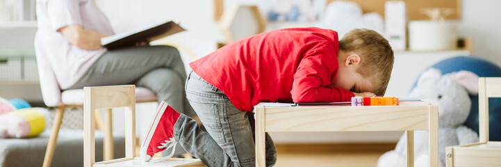ADHD vs Traumă la copii – diferențe, simptome și evaluare psihologică - articol psihologie și sănătate mintală de la psihologii Afectis București
