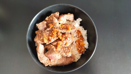 Fait maison - Riz et boeuf mariné au gingembre, ail et sauce soja