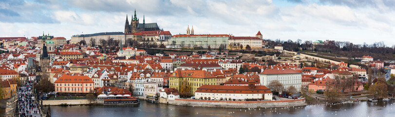 St Vitus Cathedral in Prague - obrazy, fototapety, plakaty