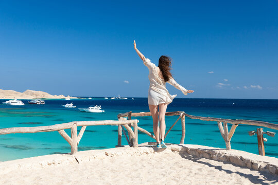 Egypt. Red sea day, woman