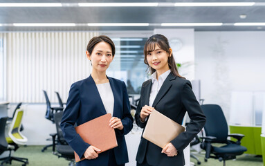 中堅・若手ビジネスウーマン