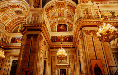 Fototapeta na wymiar St. Isaac's Cathedral. The largest Orthodox church in St. Petersburg.St. Petersburg