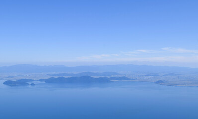 滋賀県の蓬莱山から眺める琵琶湖の風景、日本の湖